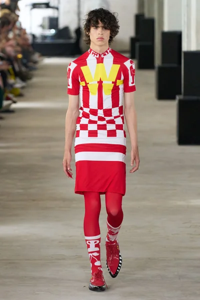 Look 11